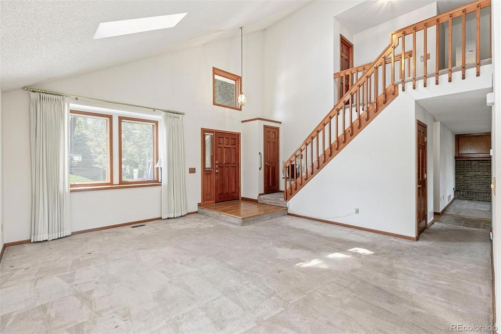 Image 3 of property listing at 7471 Rattlesnake Drive, Lone Tree, CO 80124