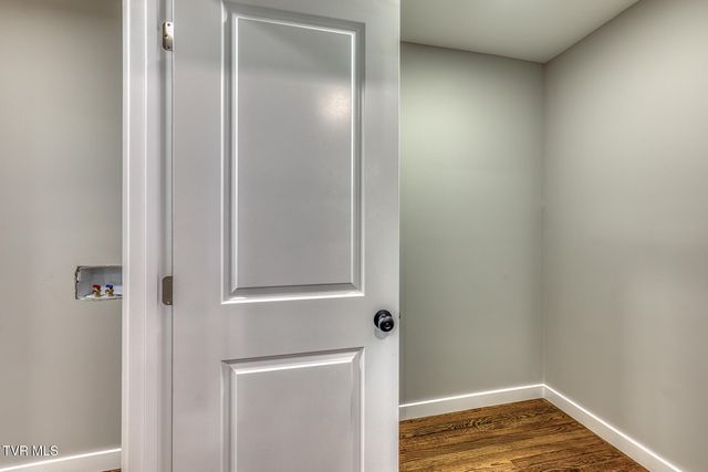 545 J A Hodge Road, Piney Flats, TN 37686