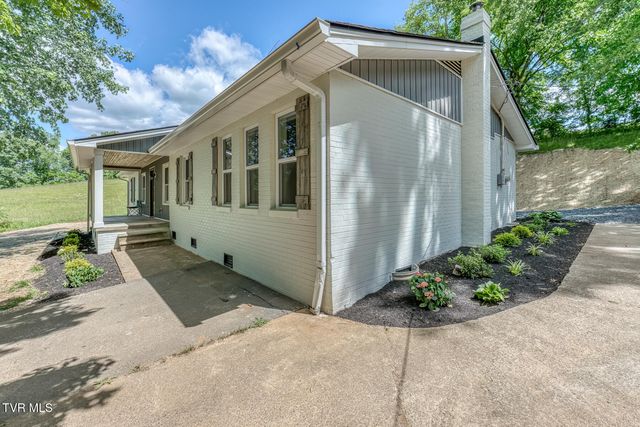545 J A Hodge Road, Piney Flats, TN 37686
