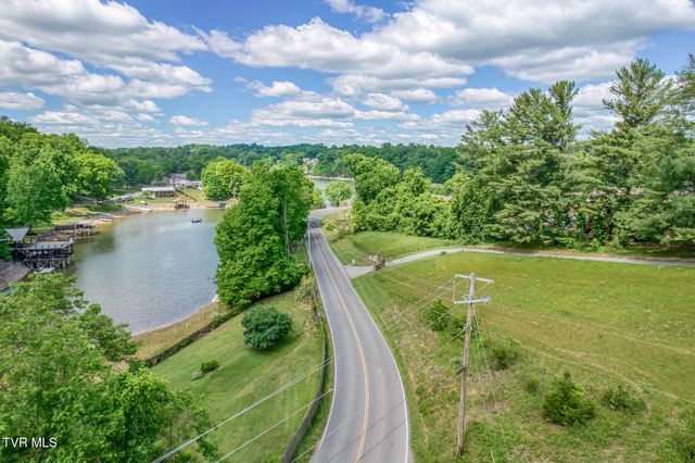 545 J A Hodge Road, Piney Flats, TN 37686