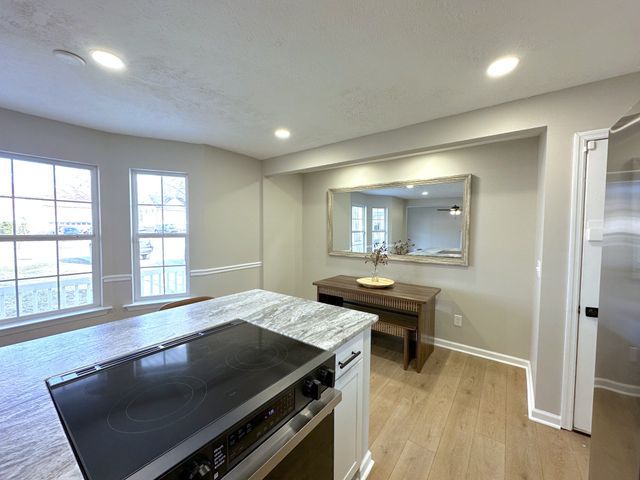 206 Moorhill Ave, Smyrna, TN 37167