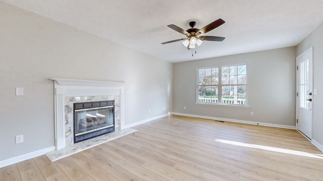 206 Moorhill Ave, Smyrna, TN 37167