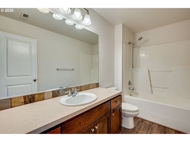 15712 Ne 23RD Ave, Vancouver, WA 98686