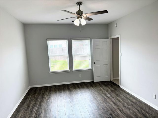 8611 Morning Dove Lane, Baytown, TX 77521