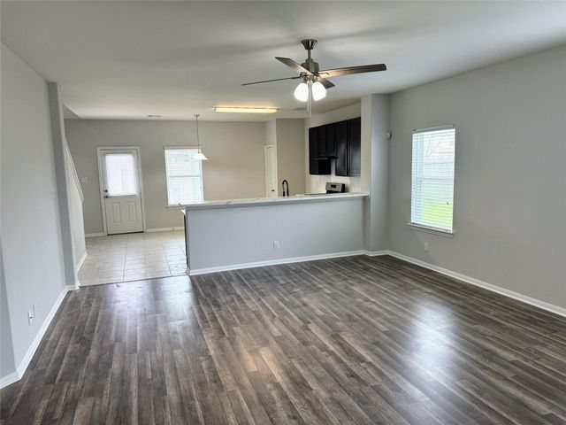 8611 Morning Dove Lane, Baytown, TX 77521