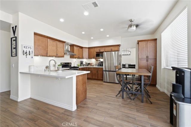 42524 Cinnabar Court, Quartz Hill, CA 93536