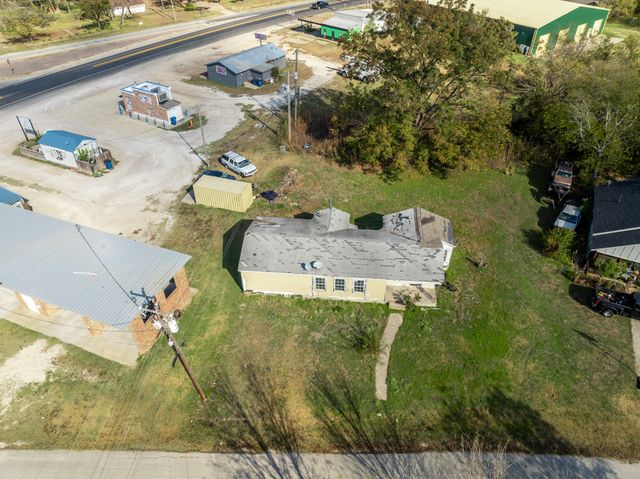 218 N Preston Street, Whitney, TX 76692