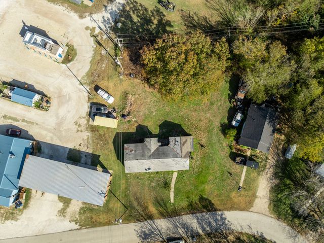 218 N Preston Street, Whitney, TX 76692