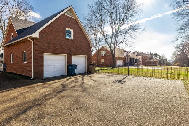 836 Rachel Dr, Goodlettsville, TN 37072