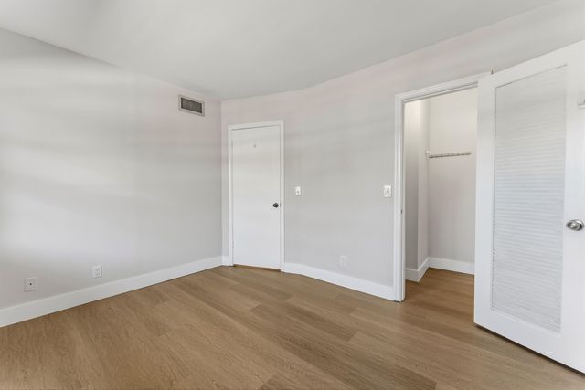 1638 Embassy Drive 208, West Palm Beach, FL 33401