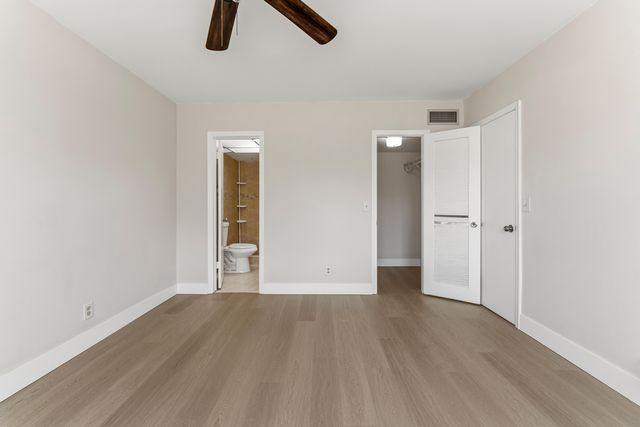 1638 Embassy Drive 208, West Palm Beach, FL 33401