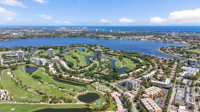 1638 Embassy Drive 208, West Palm Beach, FL 33401