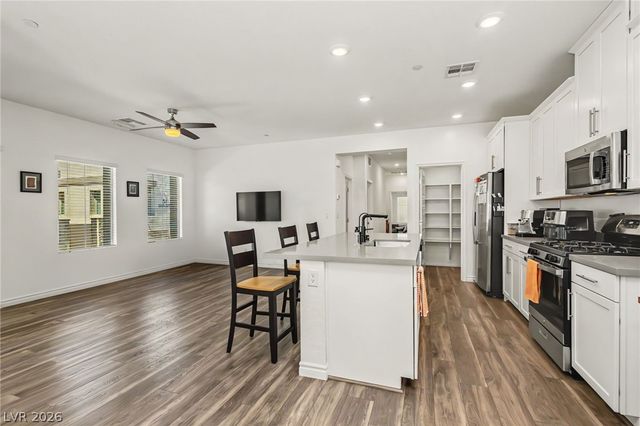 600 North Carriage Hill Drive 2174, Las Vegas, NV 89138