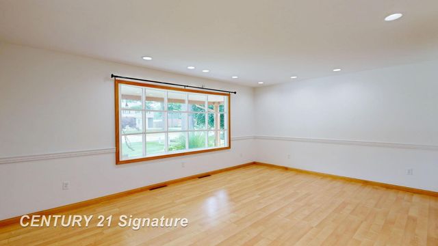 3175 Delevan Drive, Saginaw, MI 48603