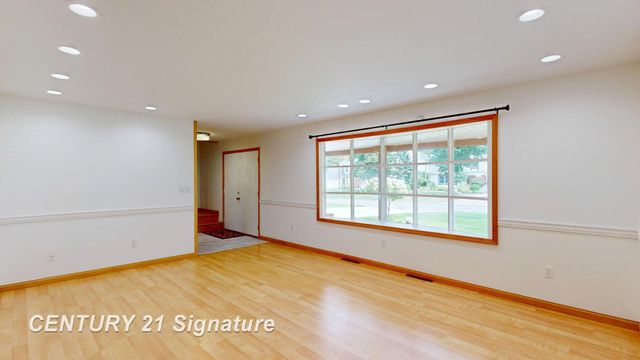 3175 Delevan Drive, Saginaw, MI 48603