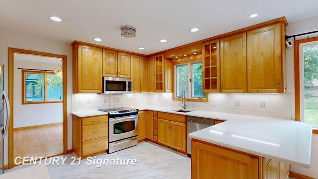 3175 Delevan Drive, Saginaw, MI 48603