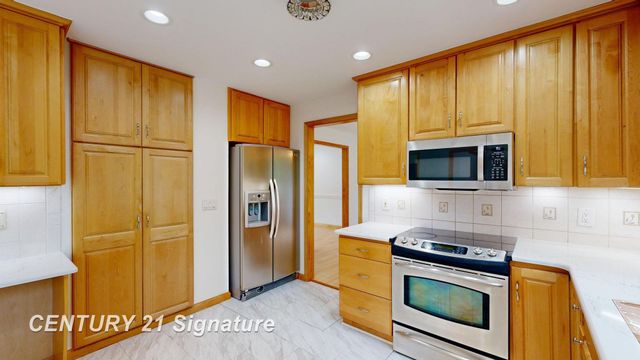 3175 Delevan Drive, Saginaw, MI 48603