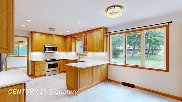 3175 Delevan Drive, Saginaw, MI 48603