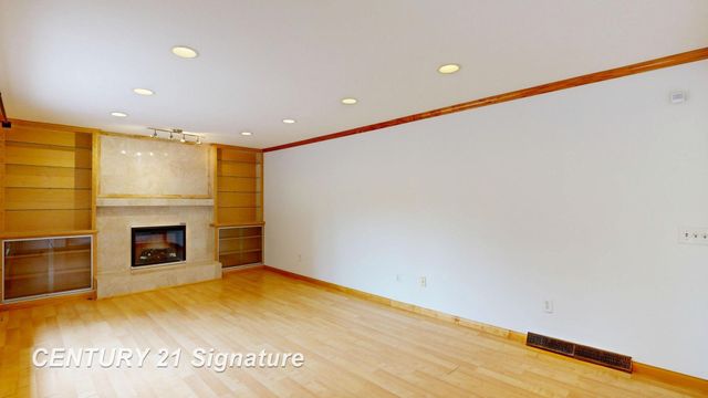 3175 Delevan Drive, Saginaw, MI 48603