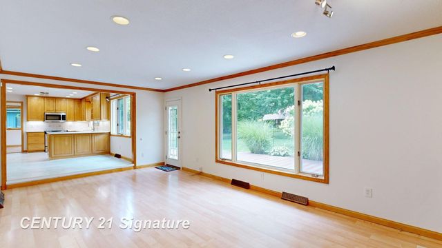 3175 Delevan Drive, Saginaw, MI 48603