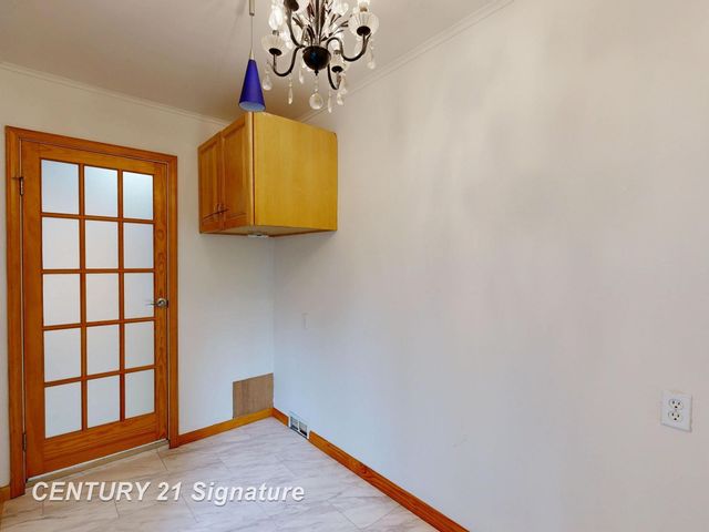 3175 Delevan Drive, Saginaw, MI 48603