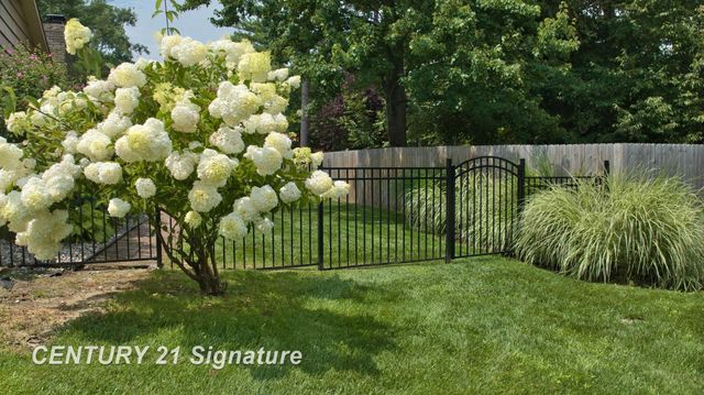 3175 Delevan Drive, Saginaw, MI 48603