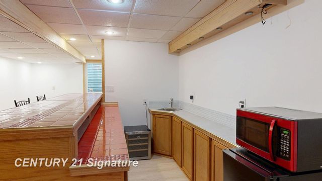 3175 Delevan Drive, Saginaw, MI 48603