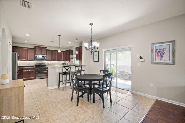 792 Dillard Drive SE, Palm Bay, FL 32909