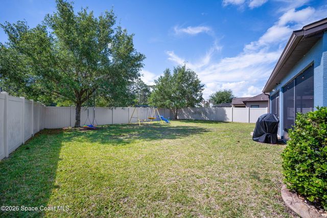792 Dillard Drive SE, Palm Bay, FL 32909