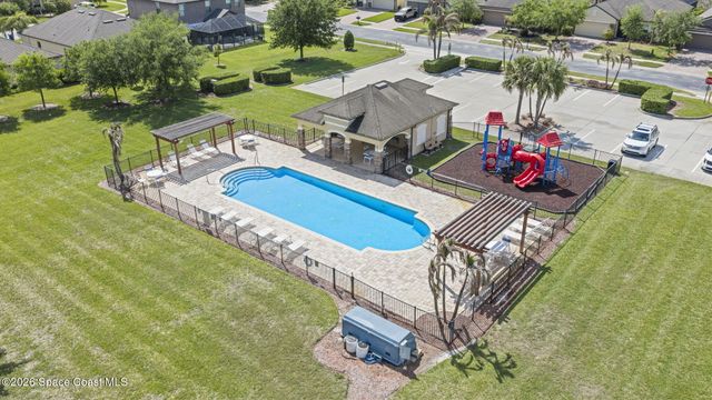 792 Dillard Drive SE, Palm Bay, FL 32909