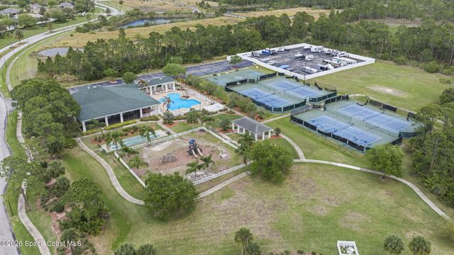 792 Dillard Drive SE, Palm Bay, FL 32909