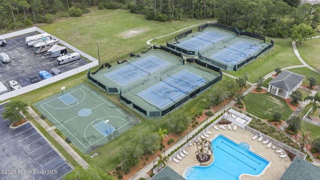 792 Dillard Drive SE, Palm Bay, FL 32909