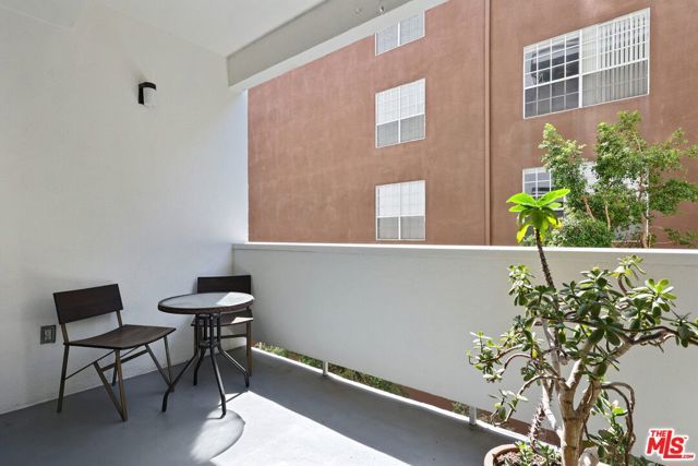 7250 Franklin Avenue 414, Los Angeles, CA 90046