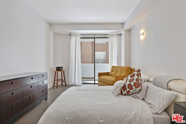 7250 Franklin Avenue 414, Los Angeles, CA 90046