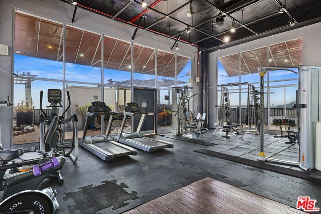 7250 Franklin Avenue 414, Los Angeles, CA 90046