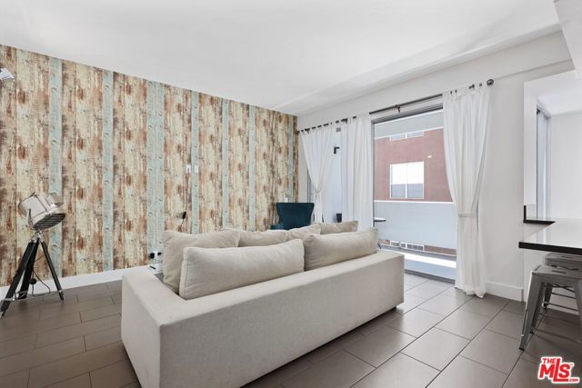 7250 Franklin Avenue 414, Los Angeles, CA 90046