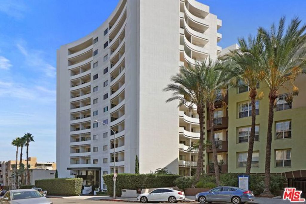 7250 Franklin Avenue 414, Los Angeles, CA 90046