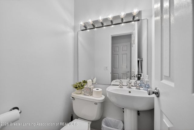 6126 Beechfield Drive 138, Lansing, MI 48911