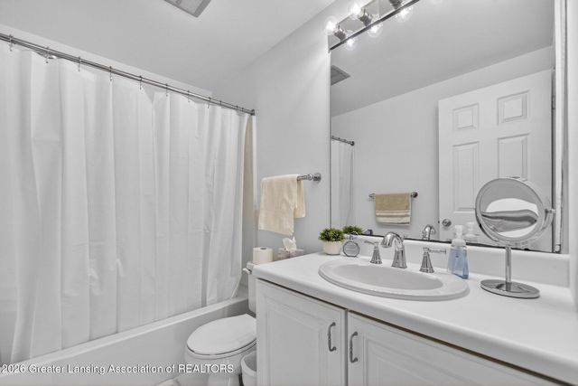 6126 Beechfield Drive 138, Lansing, MI 48911