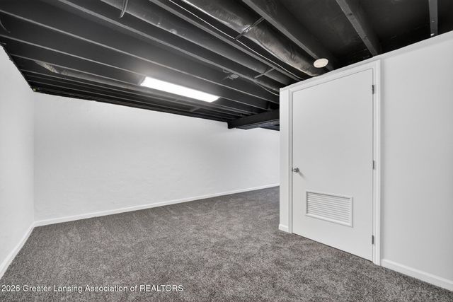 6126 Beechfield Drive 138, Lansing, MI 48911