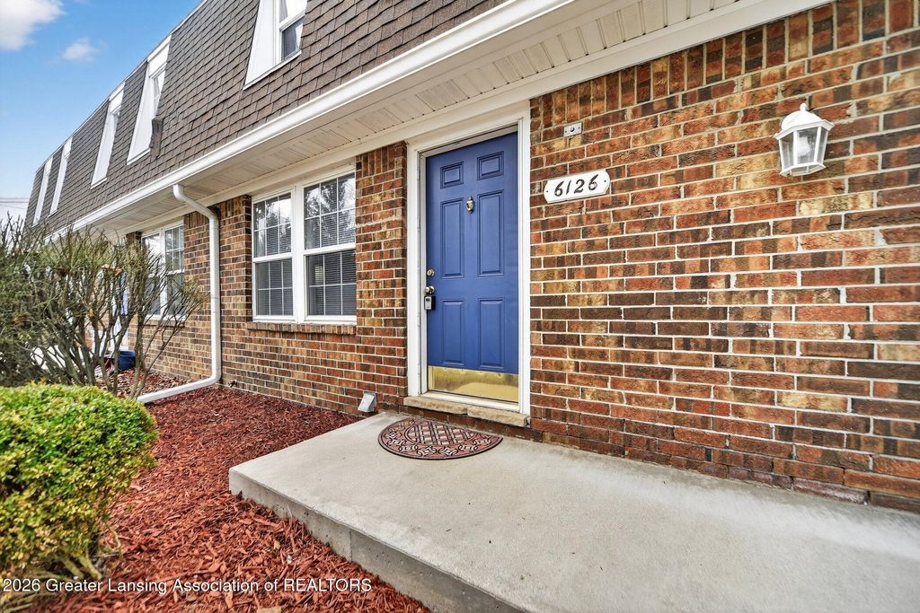 6126 Beechfield Drive 138, Lansing, MI 48911