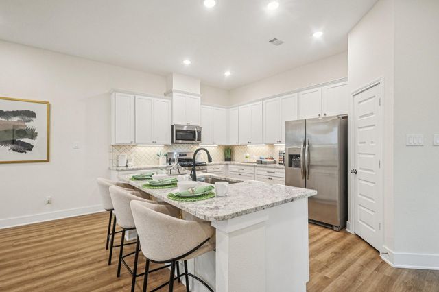 13219 Retiro Drive, Houston, TX 77047