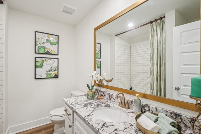 13219 Retiro Drive, Houston, TX 77047