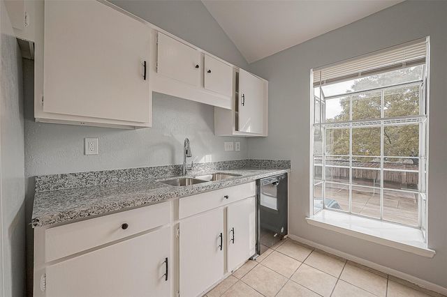 9809 Richmond Avenue C8, Houston, TX 77042