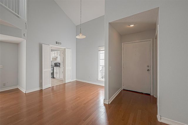 9809 Richmond Avenue C8, Houston, TX 77042