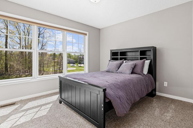 4850 Fable Hill Parkway N, Hugo, MN 55038