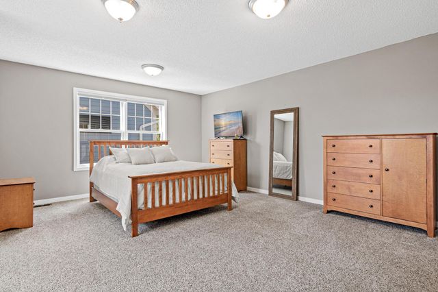 4850 Fable Hill Parkway N, Hugo, MN 55038