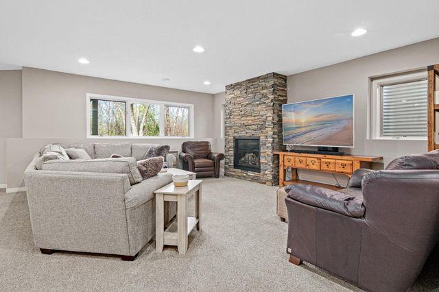 4850 Fable Hill Parkway N, Hugo, MN 55038