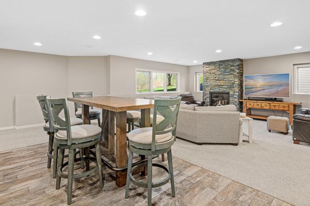 4850 Fable Hill Parkway N, Hugo, MN 55038