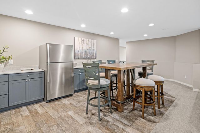 4850 Fable Hill Parkway N, Hugo, MN 55038